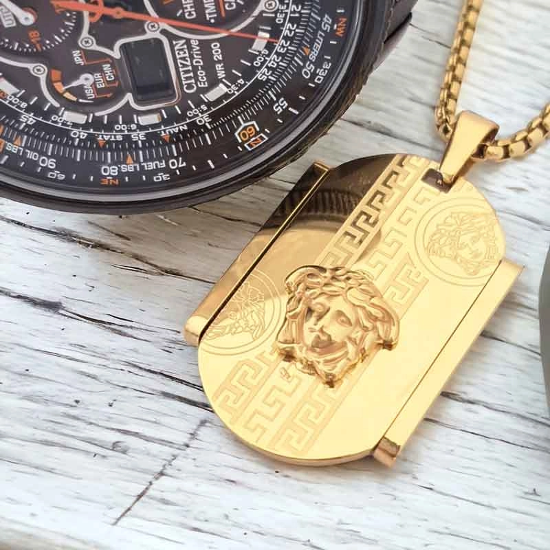 خرید آنلاین گردنبند آویز استیل ورساچه مردانه