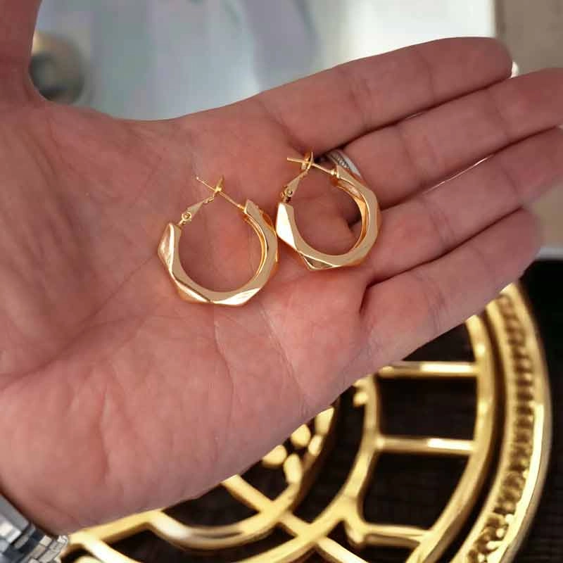 خرید اینترنتی گوشواره چند وجهی حلقه ای طلایی ysx